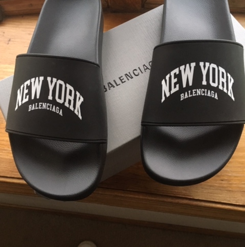 Balenciaga Cities Bicolor Pool Slide Sandals, 10, black & white - Picture 5 of 5